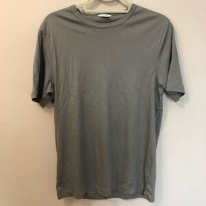 Calvin Klein T-shirt